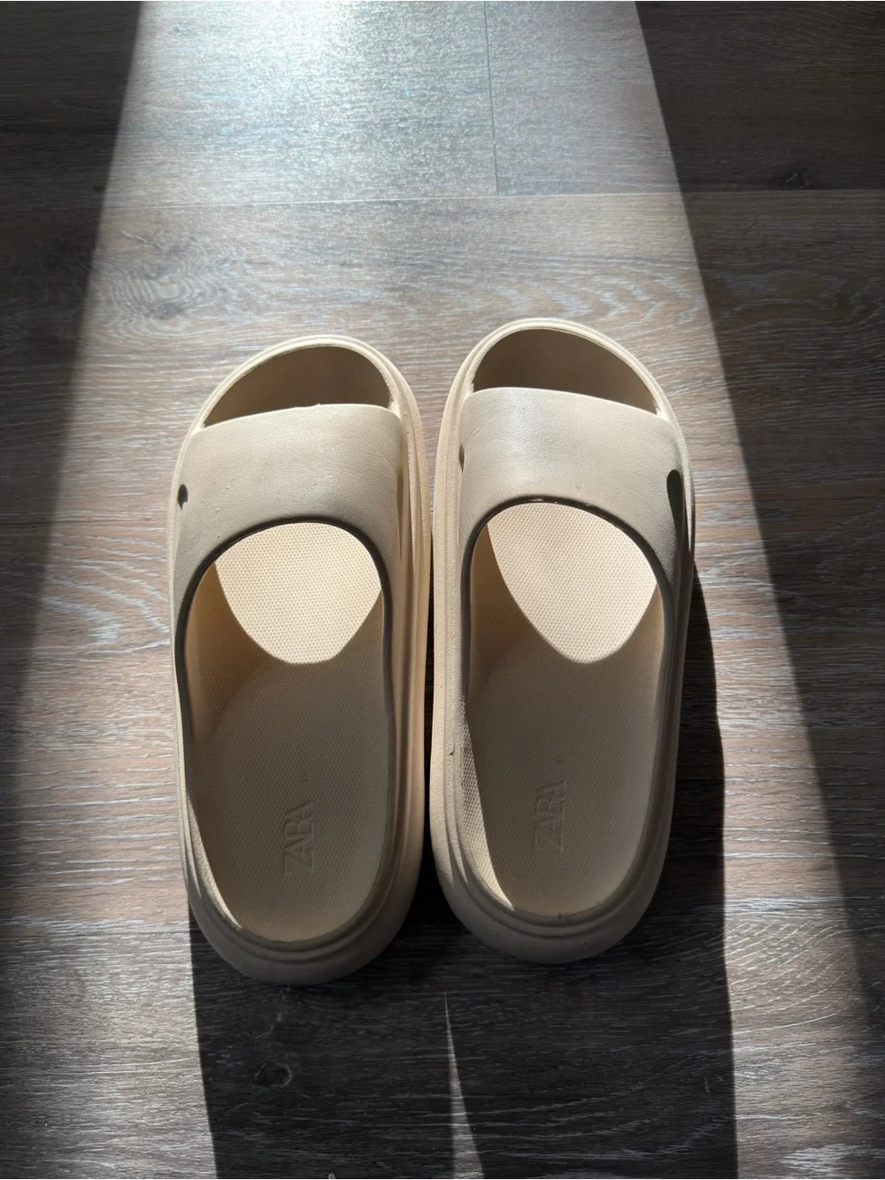 ZARA Kids Beige Platform Sandals Size 7